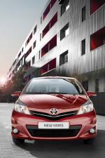 Toyota Yaris 2012 года